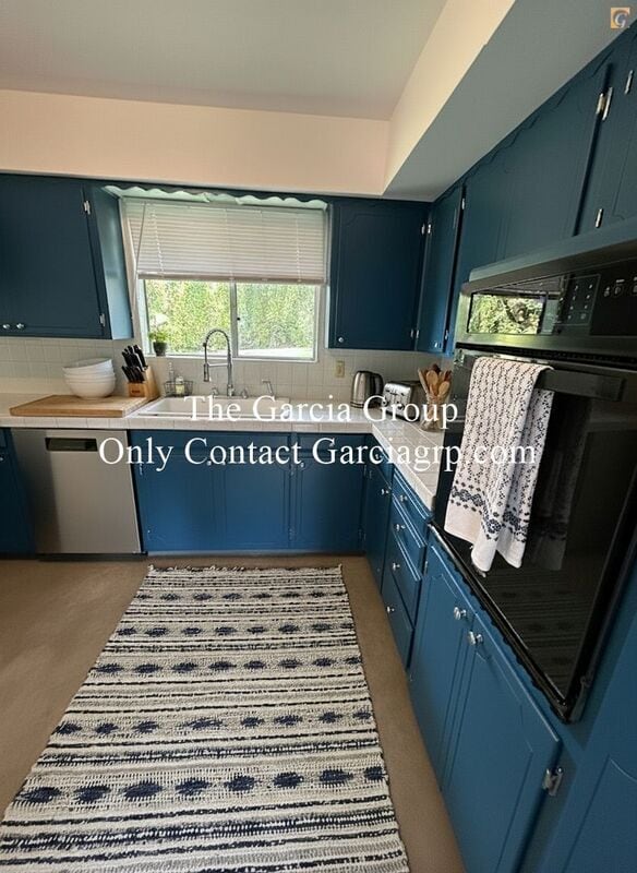 17050 SE Gurnee Ave in Gladstone, OR - Building Photo - Building Photo