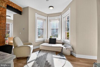 459 Massachusetts Ave NW in Washington, DC - Building Photo - Building Photo