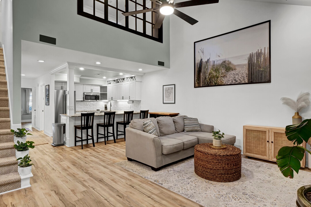 1800 Eastwood Rd, Unit 164 in Wilmington, NC - Foto de edificio