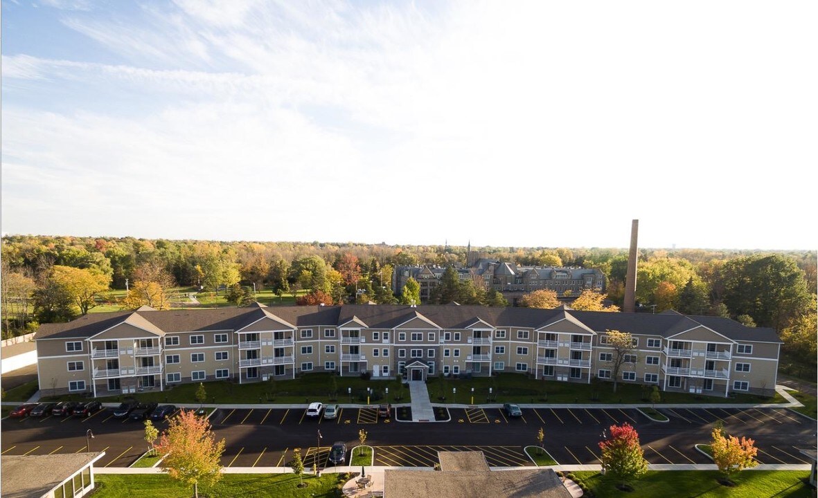 Park Creek Apartments in Williamsville, NY - Building Photo