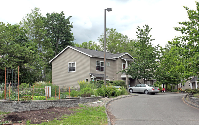 Burke Gilman Gardens in Seattle, WA - Building Photo - Building Photo