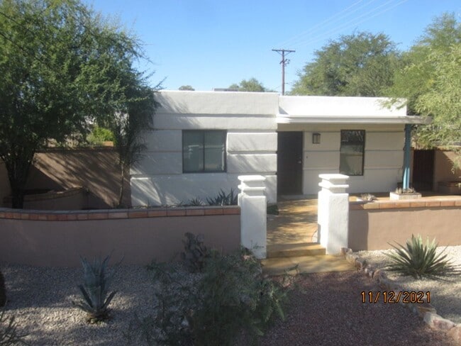 property at 831 N Desert Ave