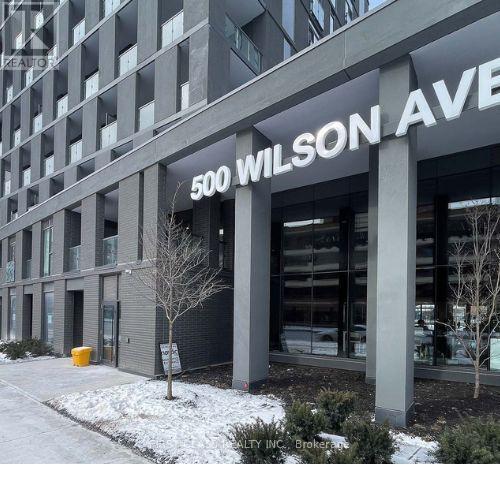 500-500 Wilson Ave in Toronto, ON - Building Photo