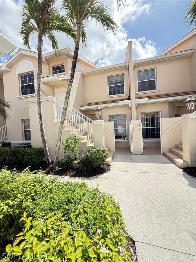 6210 Wilshire Pines Cir in Naples, FL - Building Photo - Building Photo