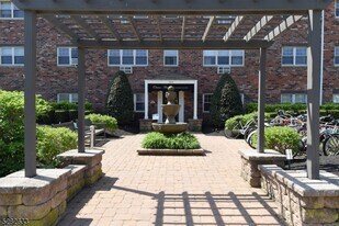 304 4th Ave in Asbury Park, NJ - Building Photo