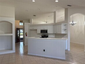 2423 Moonstone Ave in Deltona, FL - Building Photo - Building Photo