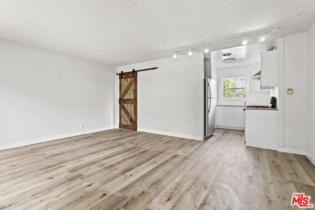 property at 1295 Federal Ave