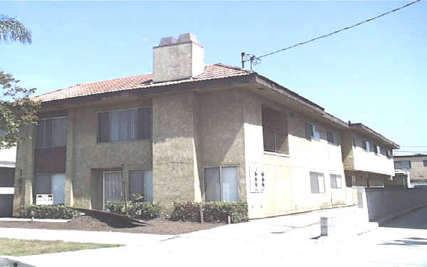 107 Park St in Alhambra, CA - Foto de edificio