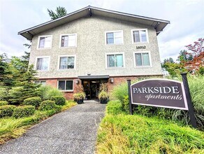 Quiet Family-Friendly Living In Downtown R in Redmond, WA - Building Photo - Building Photo