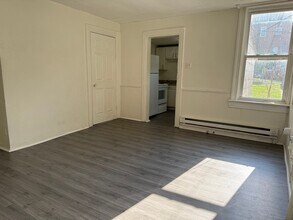 919-921 Robinson St in Mckees Rocks, PA - Building Photo - Building Photo