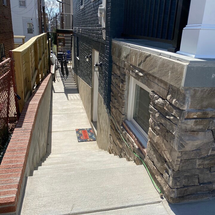 718 Tuckerman St NW, Unit Basement in Washington, DC - Foto de edificio