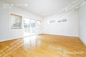 4021 NE 45th St in Seattle, WA - Building Photo - Building Photo