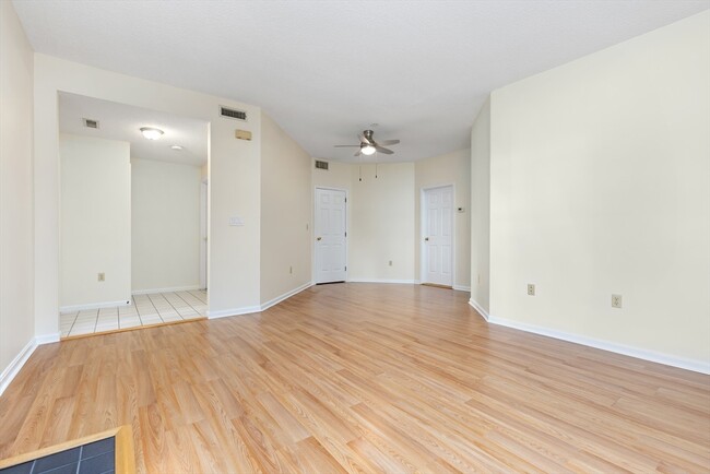 29 Hammond Pl in Woburn, MA - Building Photo - Building Photo