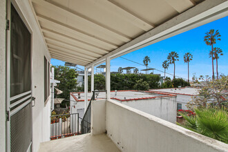 1025 19th St in Santa Monica, CA - Building Photo - Building Photo