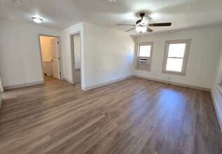 The Cottages in Bradenton, FL - Building Photo - Building Photo