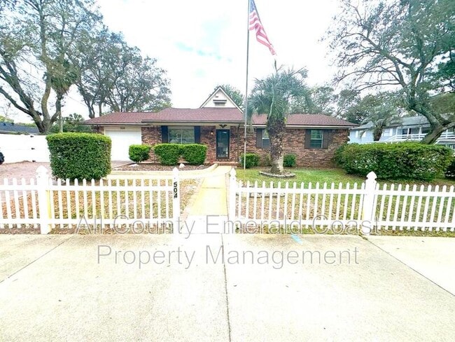 504 Kelly St in Destin, FL - Building Photo - Building Photo