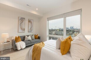 1421-23-1423 E Columbia Ave, Unit 401 in Philadelphia, PA - Building Photo