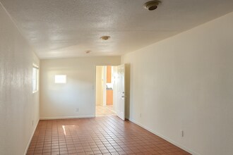 3172 Shelley St in Rosamond, CA - Building Photo - Building Photo