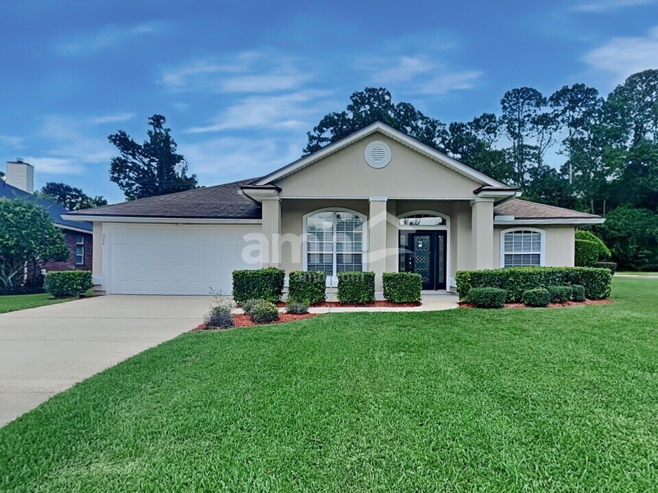 502 Chinkapin Ct in Green Cove Springs, FL - Building Photo