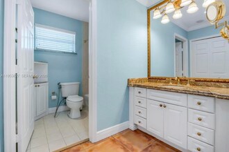 4370 SW 82nd Ave in Miami, FL - Foto de edificio - Building Photo