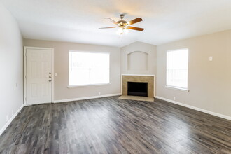 4000 Tuscany Ct in Argyle, TX - Building Photo - Building Photo