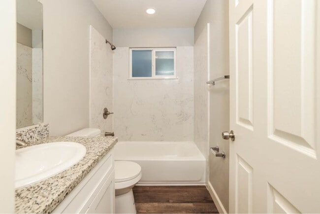 1026 Woodridge Dr in Vacaville, CA - Building Photo - Building Photo