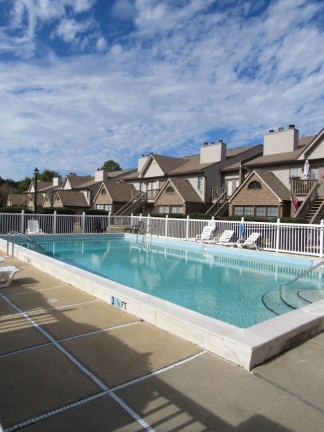 property at 7150 Plantation Rd
