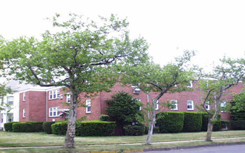 320 8th Ave in Asbury Park, NJ - Foto de edificio - Building Photo