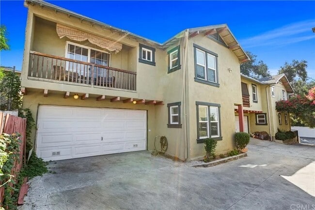 37 E Howard St in Pasadena, CA - Building Photo - Building Photo