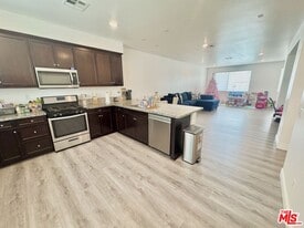 14412 Kiwi Ln in Gardena, CA - Building Photo