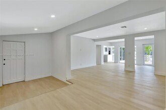 1720 SW 23rd Ave in Fort Lauderdale, FL - Building Photo - Building Photo