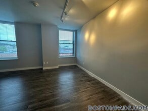 23 Central Ave in Lynn, MA - Foto de edificio - Building Photo