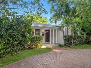 4455 Alton Rd in Miami Beach, FL - Building Photo - Building Photo