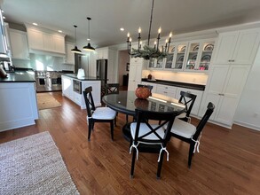 83 Robinson Ln in Cheswick, PA - Foto de edificio - Building Photo