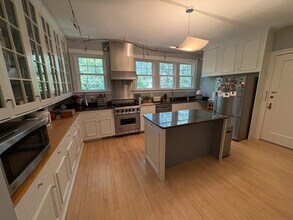 598 Prospect St in New Haven, CT - Building Photo - Building Photo