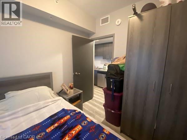 275 Larch St in Waterloo, ON - Building Photo - Building Photo