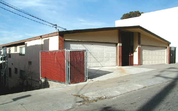 231 Fairmount Ave in Oakland, CA - Building Photo