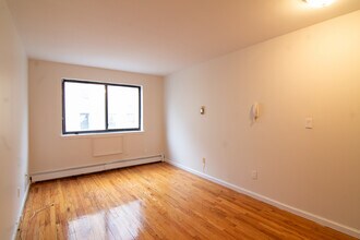 49 Cooper St in New York, NY - Building Photo - Building Photo