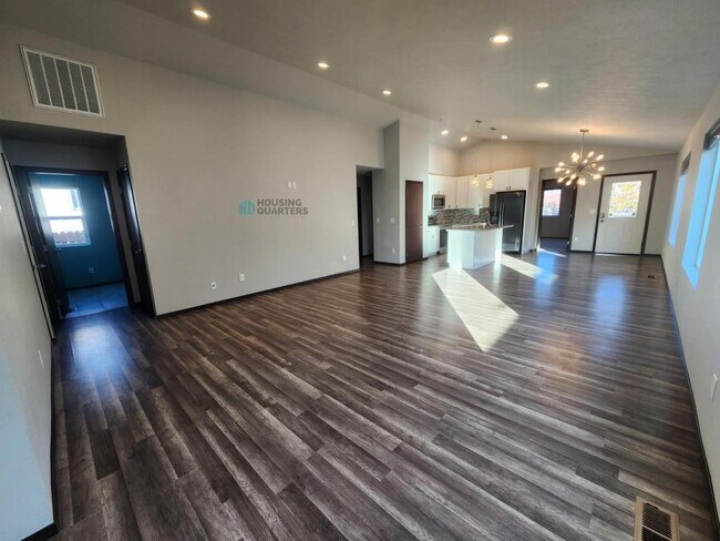 1421 E Providence Ave in Spokane, WA - Building Photo - Building Photo