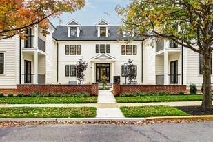 20 E Redman Ave in Haddonfield, NJ - Building Photo