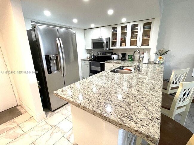 3099 NW 48th Ave in Lauderdale Lakes, FL - Building Photo - Building Photo