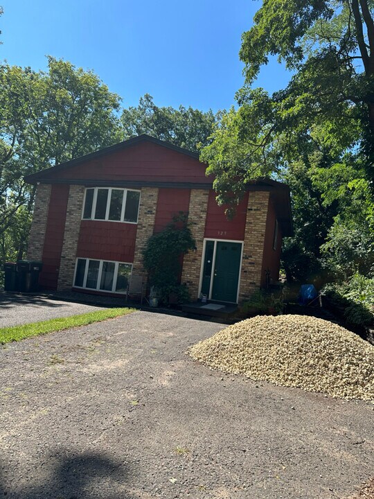 329 Kimberly Rd in Willernie, MN - Building Photo