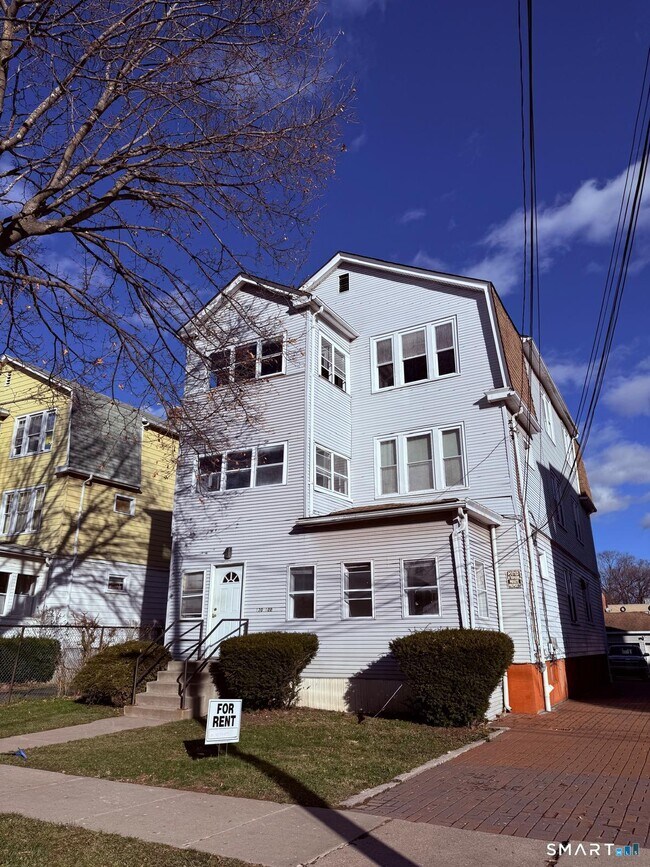 120 Evergreen Ave in Hartford, CT - Building Photo - Building Photo