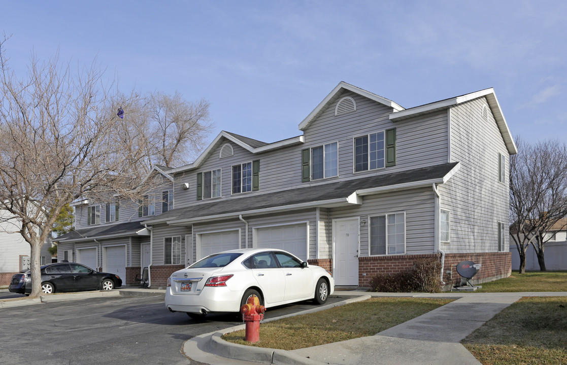 Compass Townhomes in West Valley City, UT - Building Photo