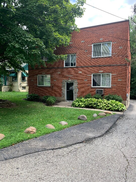 2258 Salvador St in Cincinnati, OH - Building Photo