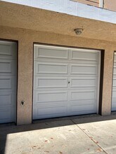 702 Jay Cir in Huntington Beach, CA - Building Photo - Building Photo