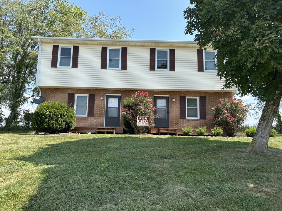 2836 Walls Branch Rd in Blacksburg, VA - Building Photo