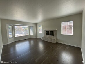 759 Istvan Rd in Sonoma, CA - Building Photo - Building Photo