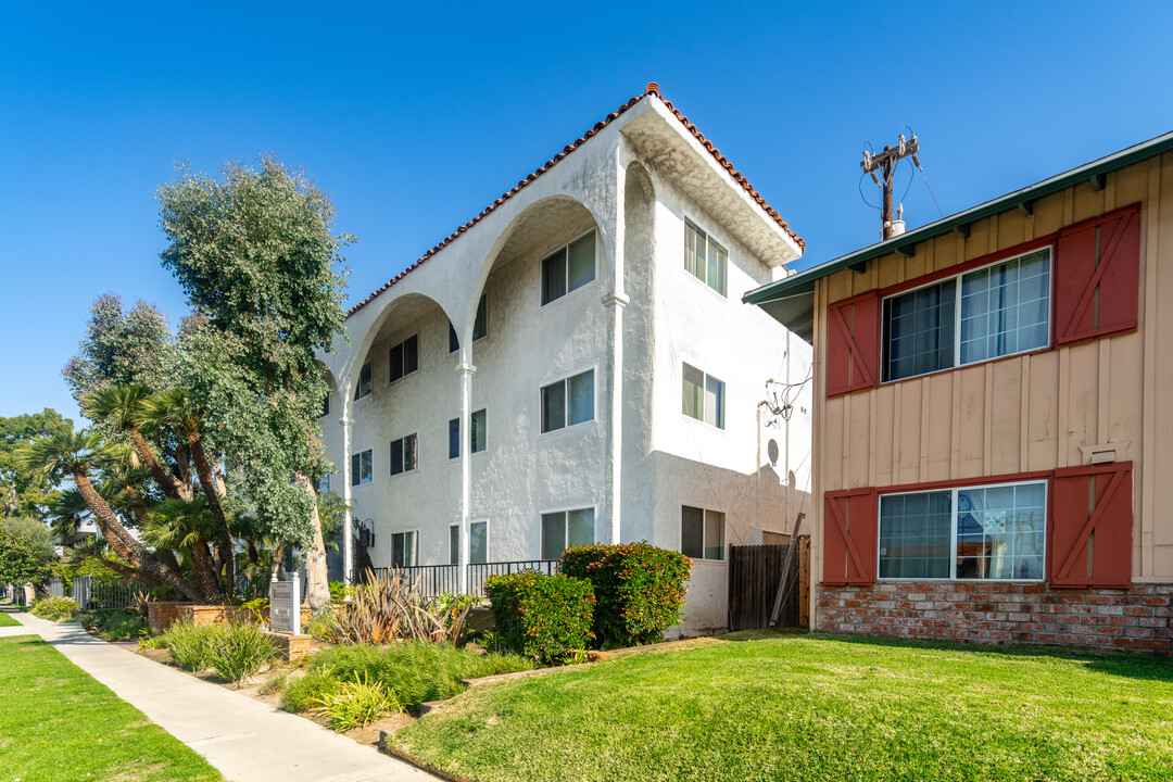 Barcelona Apartments in Torrance, CA - Building Photo