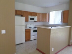 3213 Laurel Ridge Cir in Riviera Beach, FL - Building Photo - Building Photo